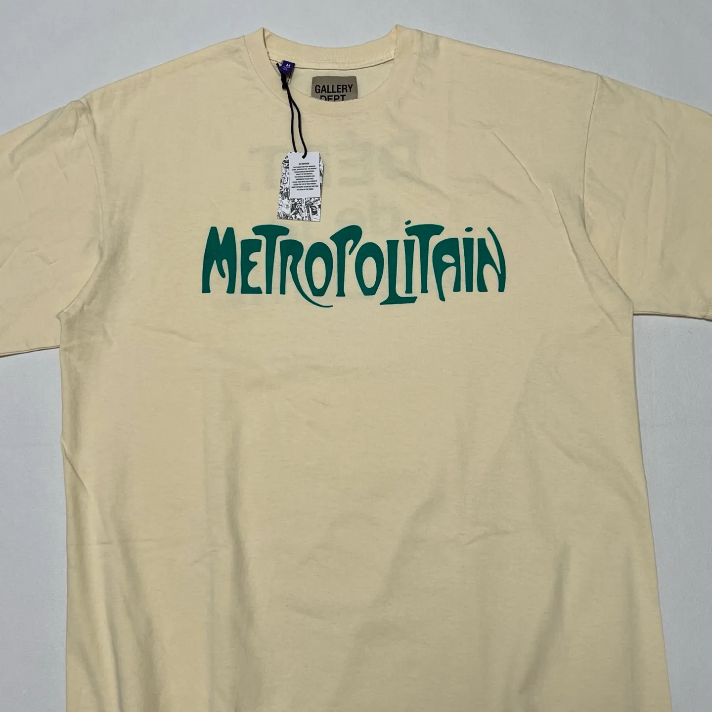 GALLERY DEPT. SELF TITLE TEE New green METROPOLITAN slogan printed short-sleeved Metropolis French TEE Cream S-XL Genuine fabric Original craftsmanship Tube-woven side seam fabric Ready-made garments dyed Same as the original Water slurry printing Breathable and no feel Hand-worn and distressed Top purchasing level